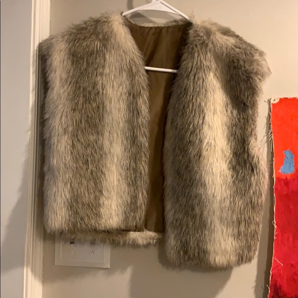 Fur vest